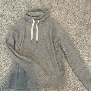 Lululemon gray sweatshirt